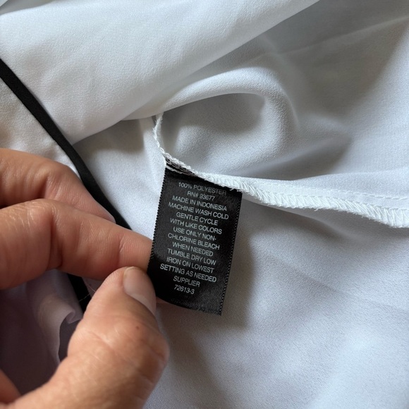 ⭐️⭐️⭐️Worthington NWT Womens Long Sleeve Soft Blouse Wht Blk Tipping size Large - Picture 6 of 10